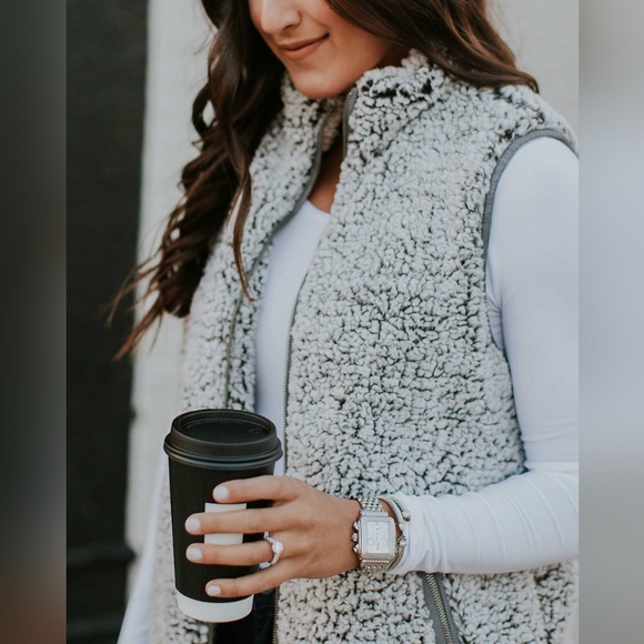 Thread & Supply Wubby Fuzzy Arctic Fleece Vest Sherpa Jacket Charcoal Sz Medium - Picture 7 of 16